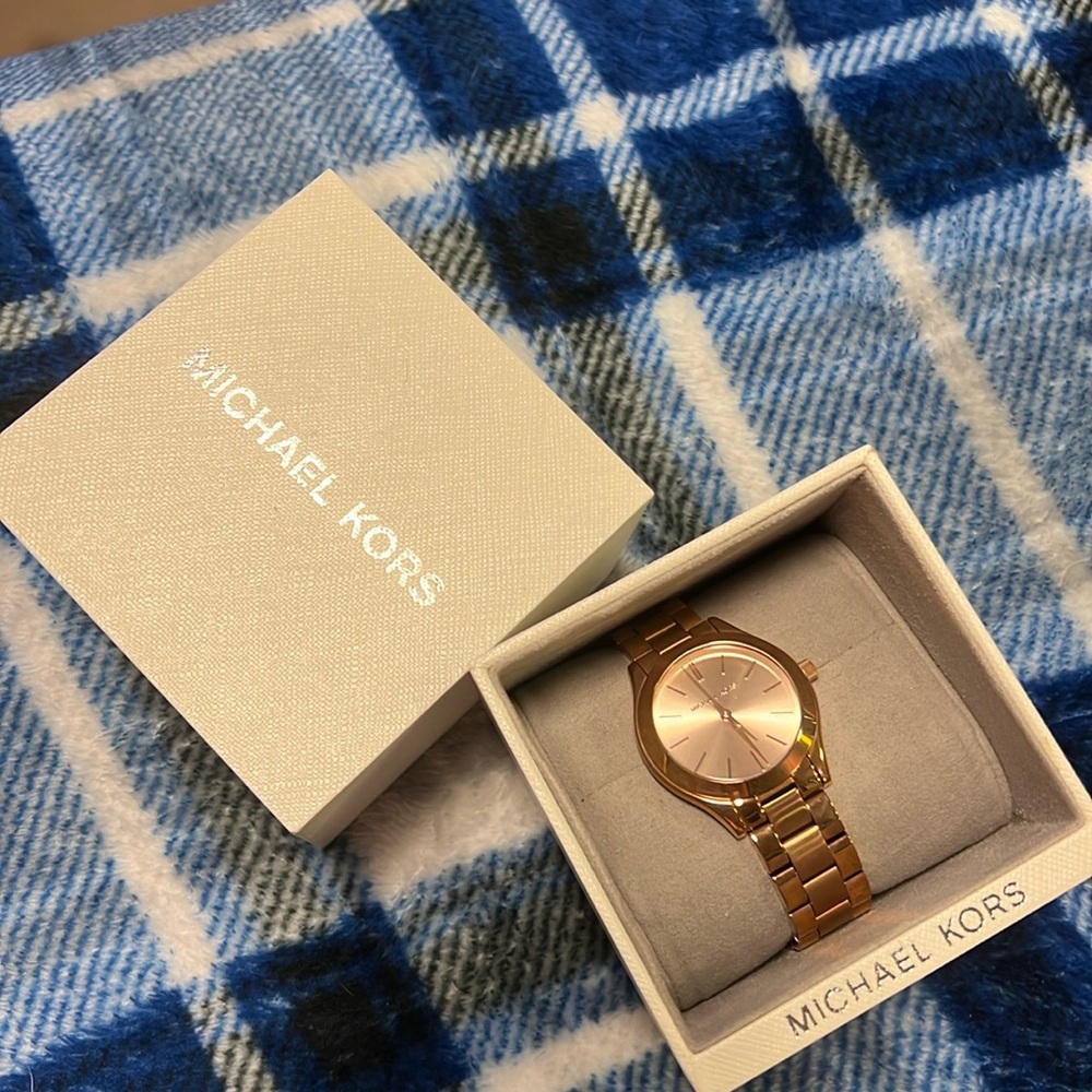Michael Kors rose gold watch
